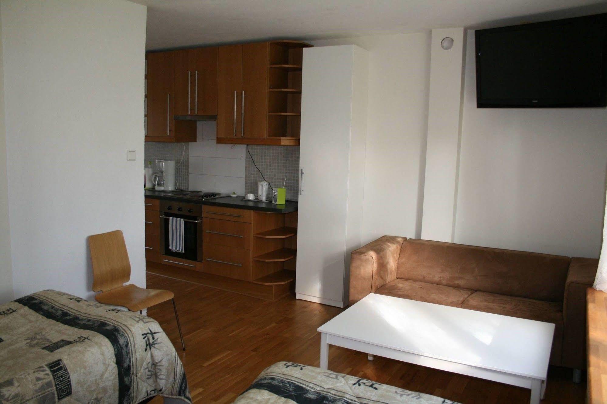Lilla Huset Pa Slaetten B&B Лунд Экстерьер фото